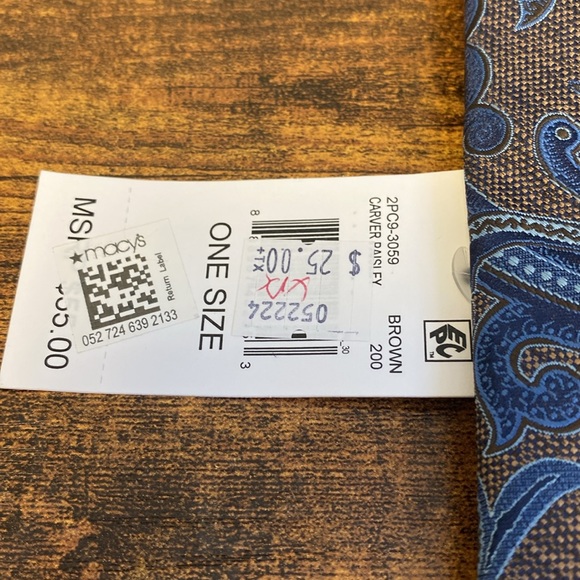 Perry Ellis Portfolio Tie - Picture 3 of 6